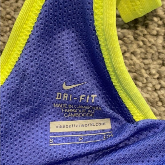 Nike Dri-Fit Tanktop for Women - Picture 2 of 5